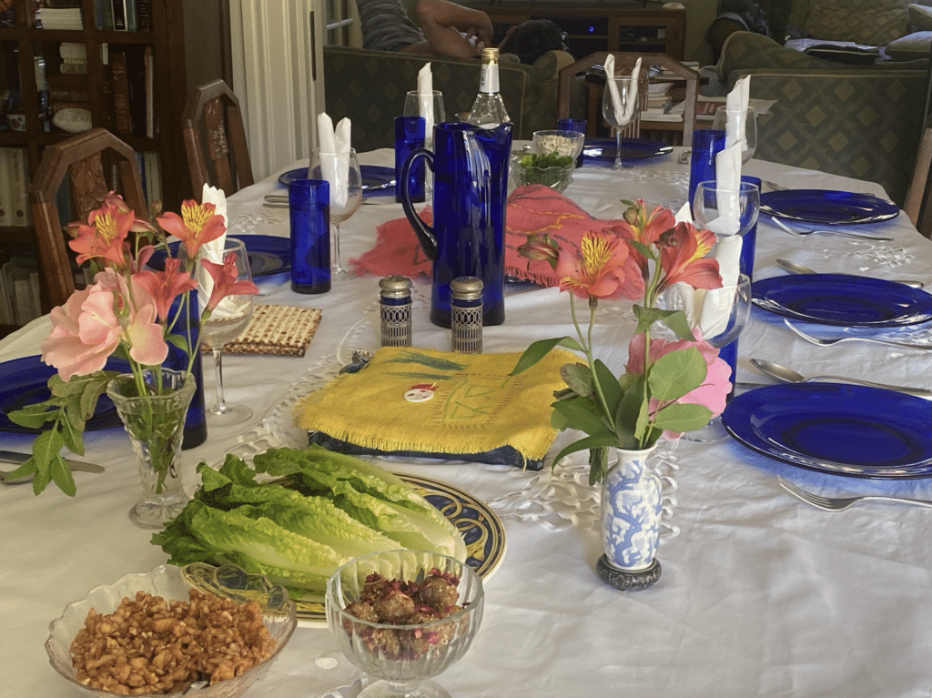 photo of a passover seder table